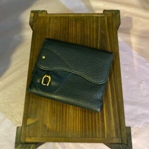 Gucci Black Leather Wallet with Gold Clasp